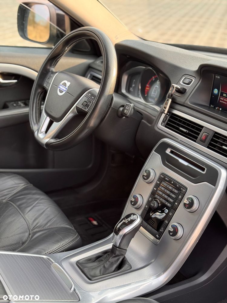 Volvo XC 70 D4 AWD Dynamic Summum EU6 - 15
