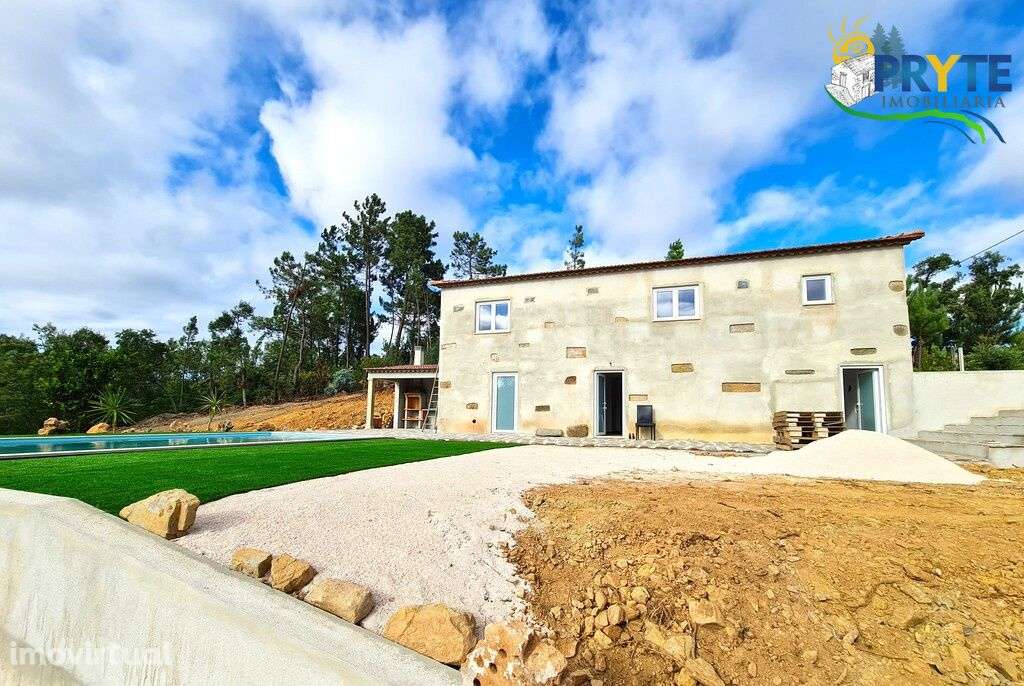 Quintinha com moradia de tipologia T4 situada próxima da Vila da Sertã - Grande imagem: 2/42