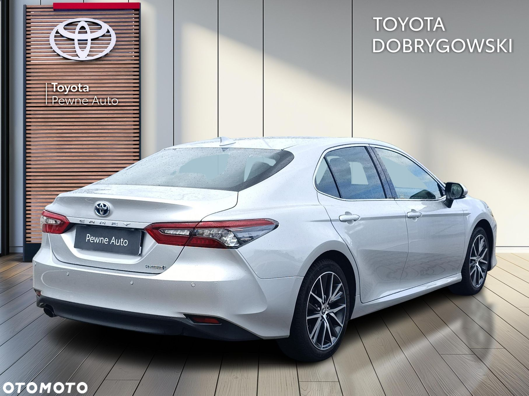 Toyota Camry - 5