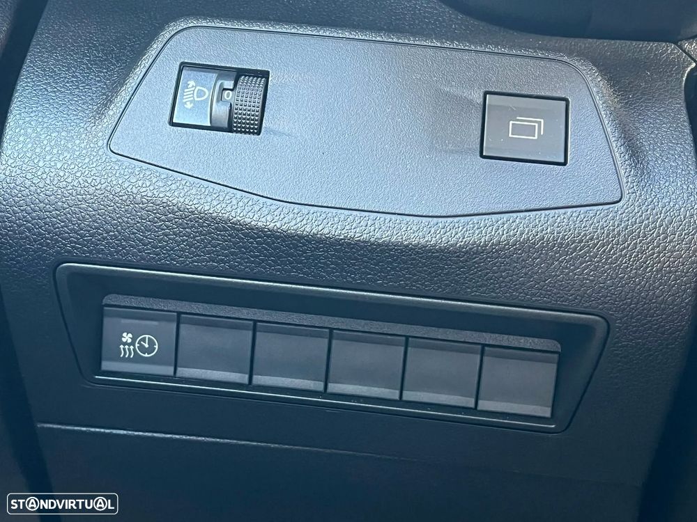 Opel Combo Cargo M Elétrico 50kWh - 10
