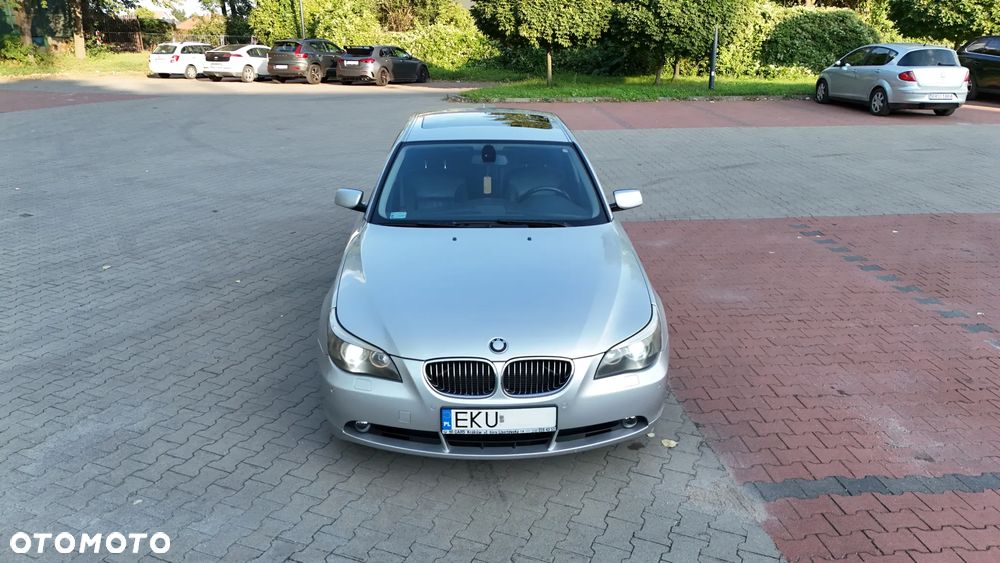 BMW Seria 5 525d - 17