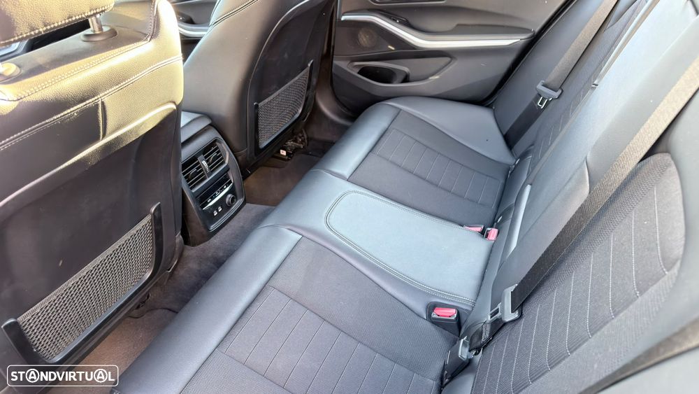 BMW 320 d Ultimate Auto - 17