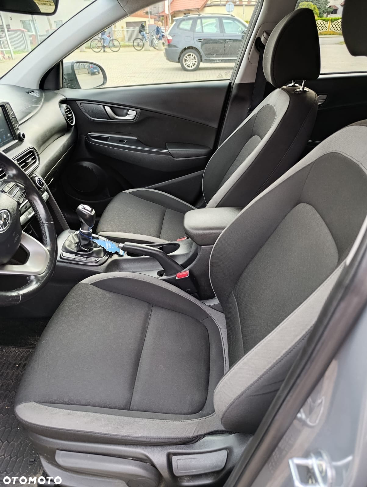 Hyundai Kona - 11