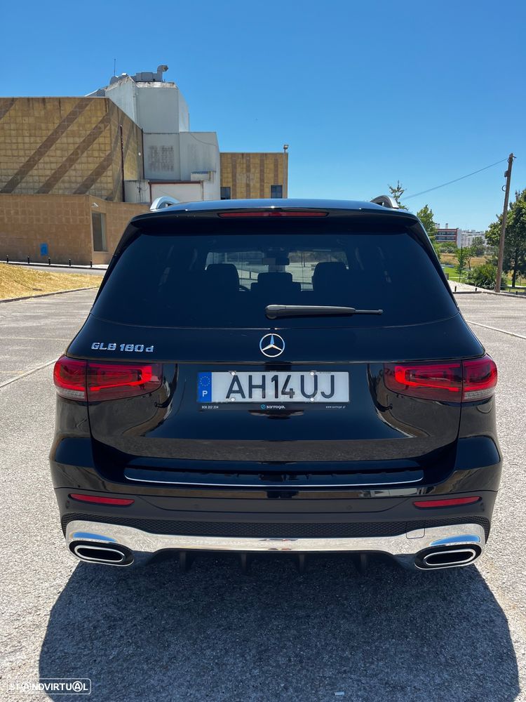 Mercedes-Benz GLB 180 d AMG Line - 4