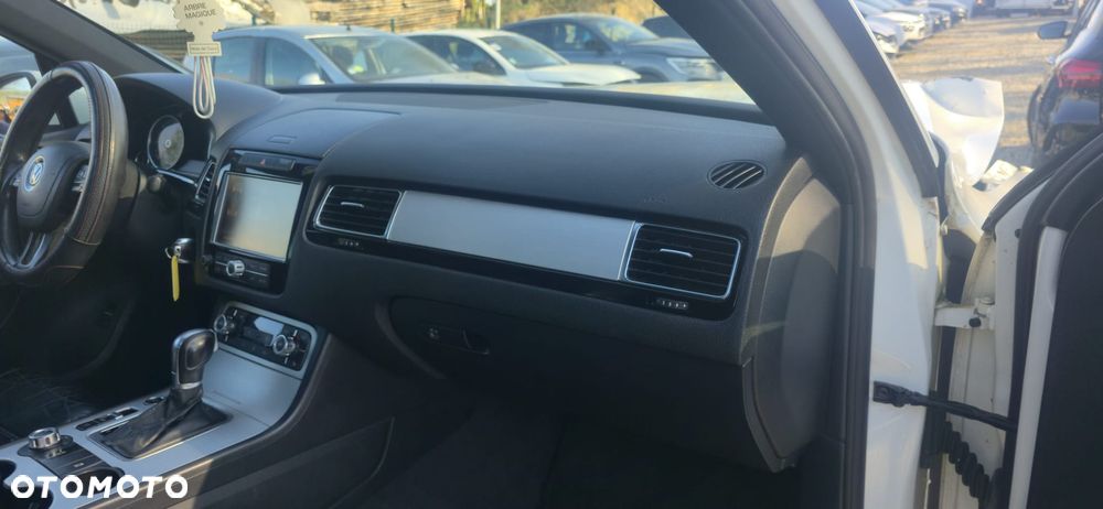 Volkswagen Touareg 3.0 V6 TDI DPF Automatik Individual - 20