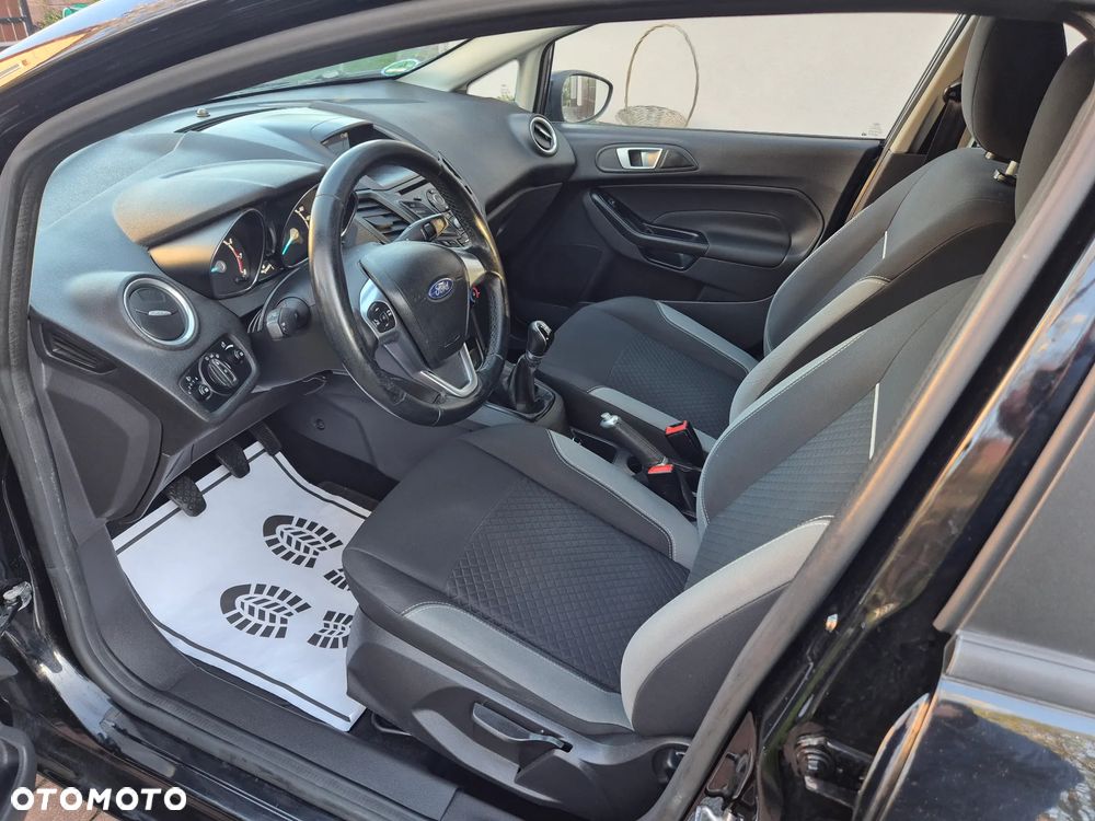 Ford Fiesta 1.25 Celebration - 7