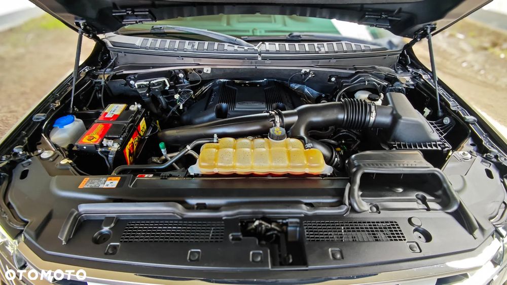 Ford Expedition ver-5-4-xlt-4wd - 12