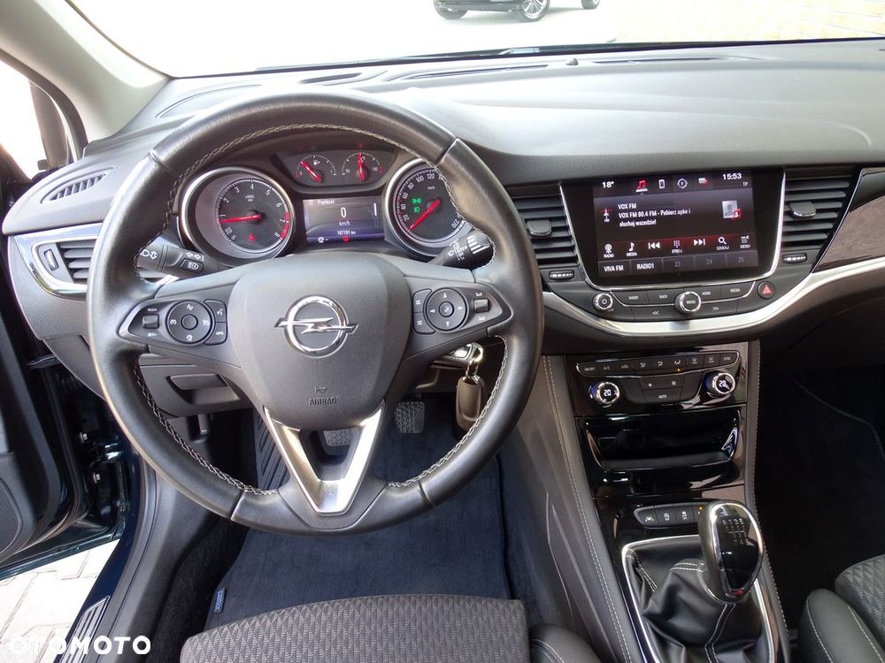 Opel Astra 1.4 Turbo Innovation - 24