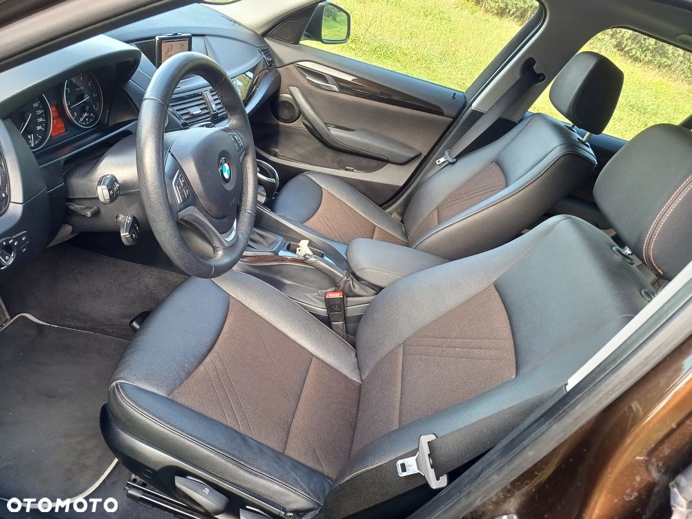 BMW X1 sDrive18i xLine - 12