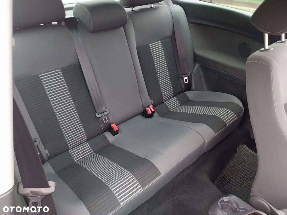 Volkswagen Polo 1.6 United - 9