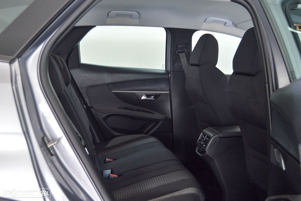 Peugeot 3008 1.5 BlueHDi Active Pack - 52