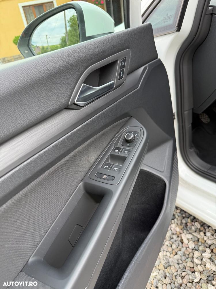 VOLKSWAGEN Golf 2021 — imagine 12