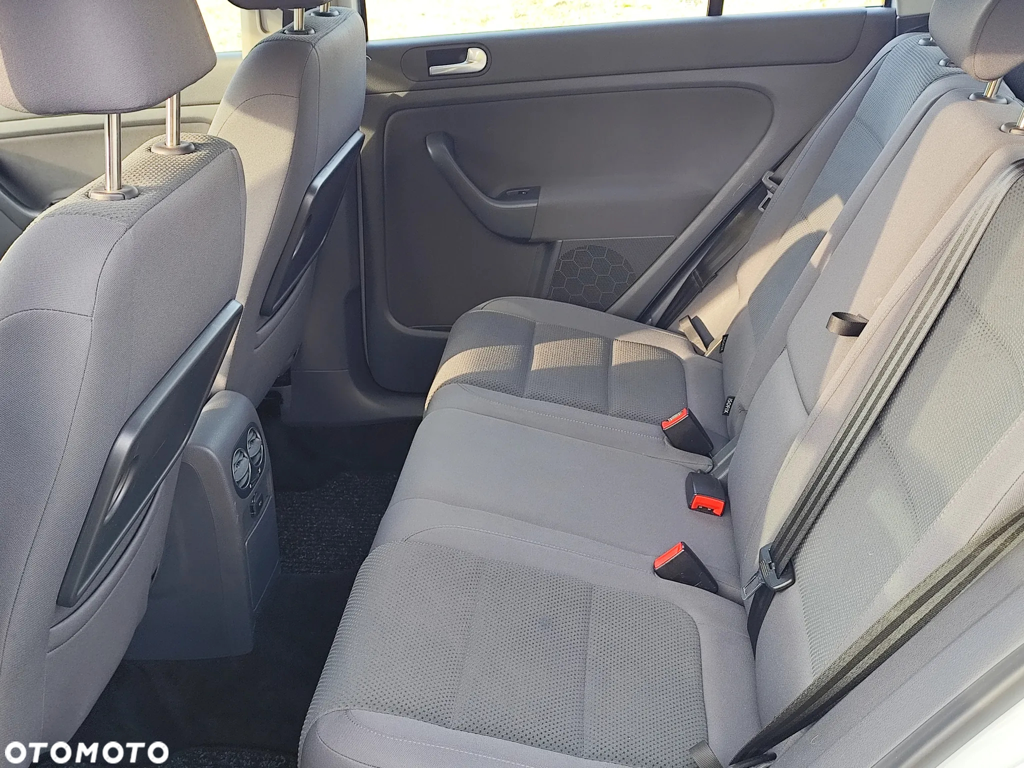 Volkswagen Golf Plus - 28