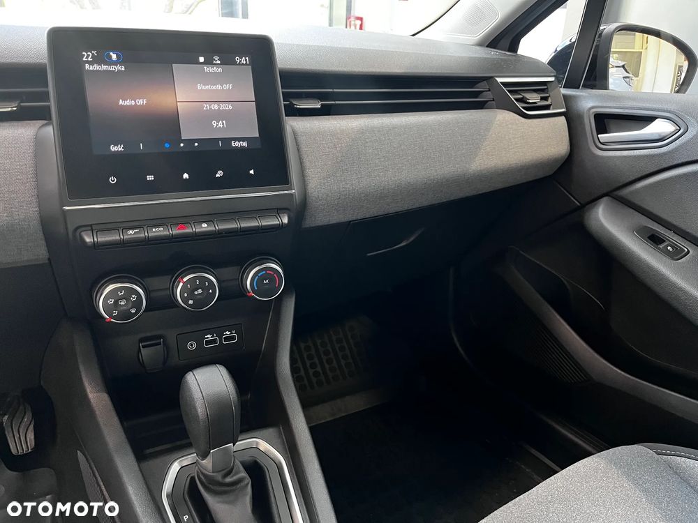 Renault Clio - 11