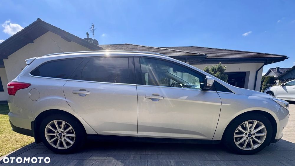 Ford Focus 1.5 EcoBoost Titanium ASS - 5