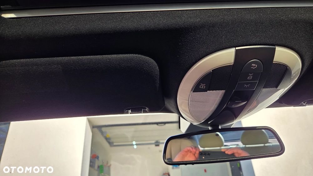 Mercedes-Benz Klasa E 500 7G-TRONIC Avantgarde BusinessEDITION - 31