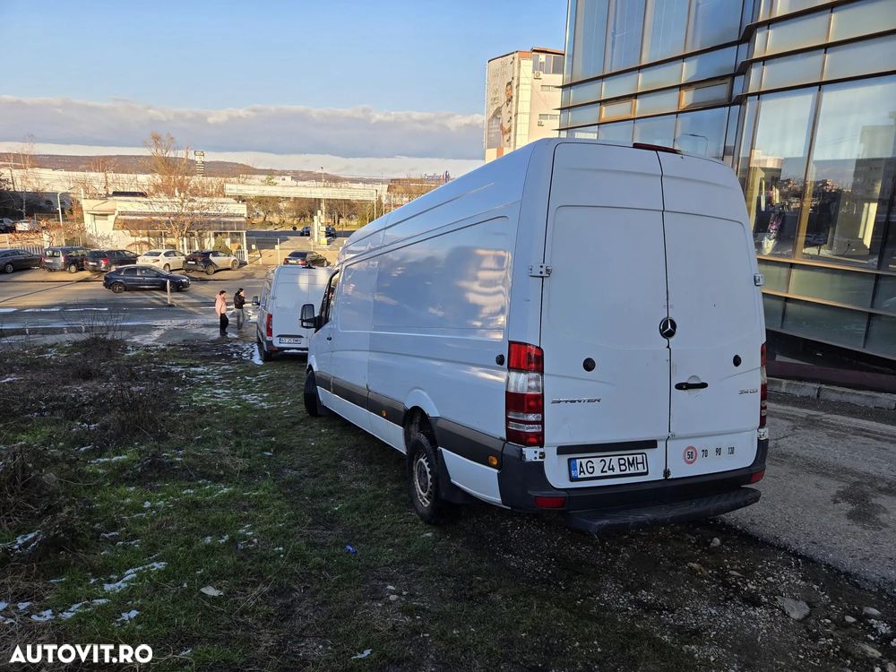 Mercedes-Benz Sprinter - 2