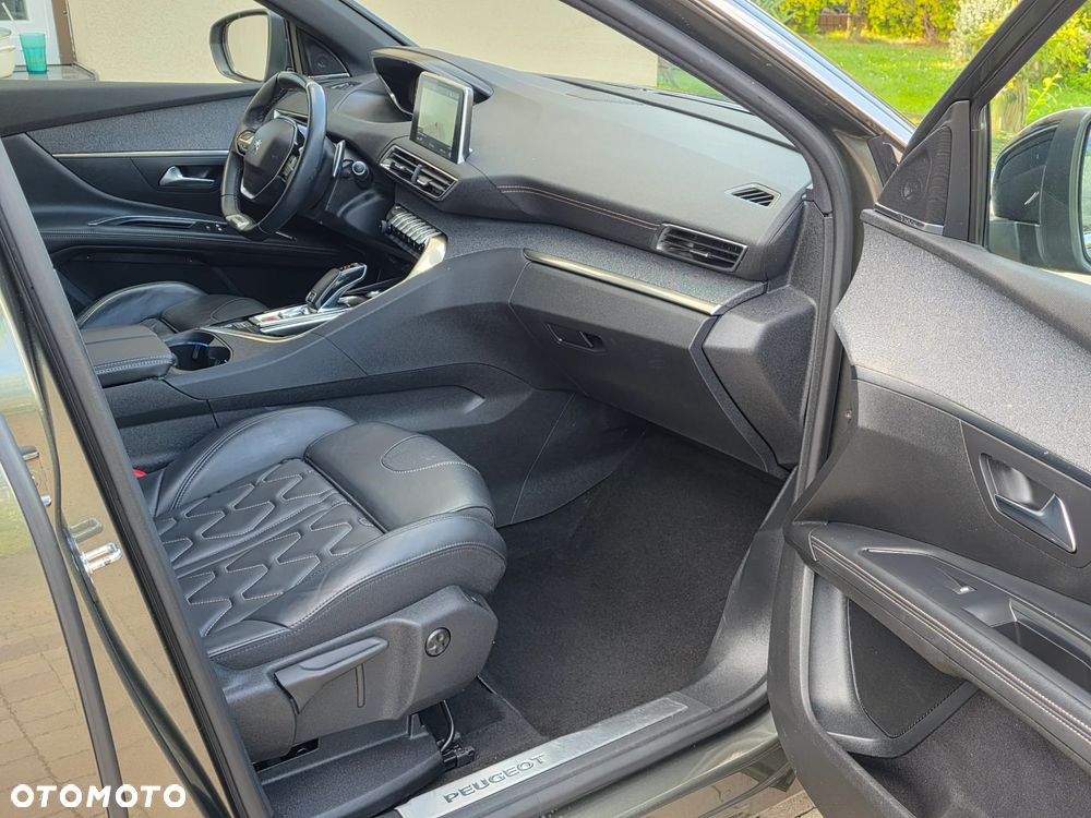 Peugeot 5008 1.6 PureTech GT S&S EAT8 - 27