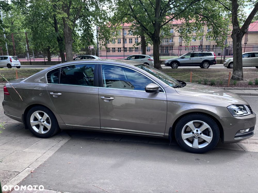 Volkswagen Passat 1.8 TSI Comfortline - 15