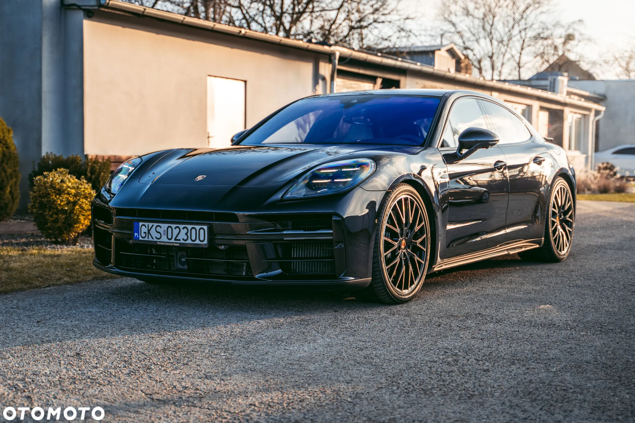 Porsche Panamera ver-4-e--hybrid-phev - 5