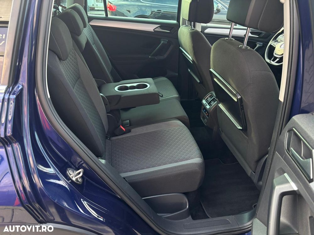 Volkswagen Tiguan 2.0 TDI SCR 4MOTION BlueMotion Technology Comfortline - 32