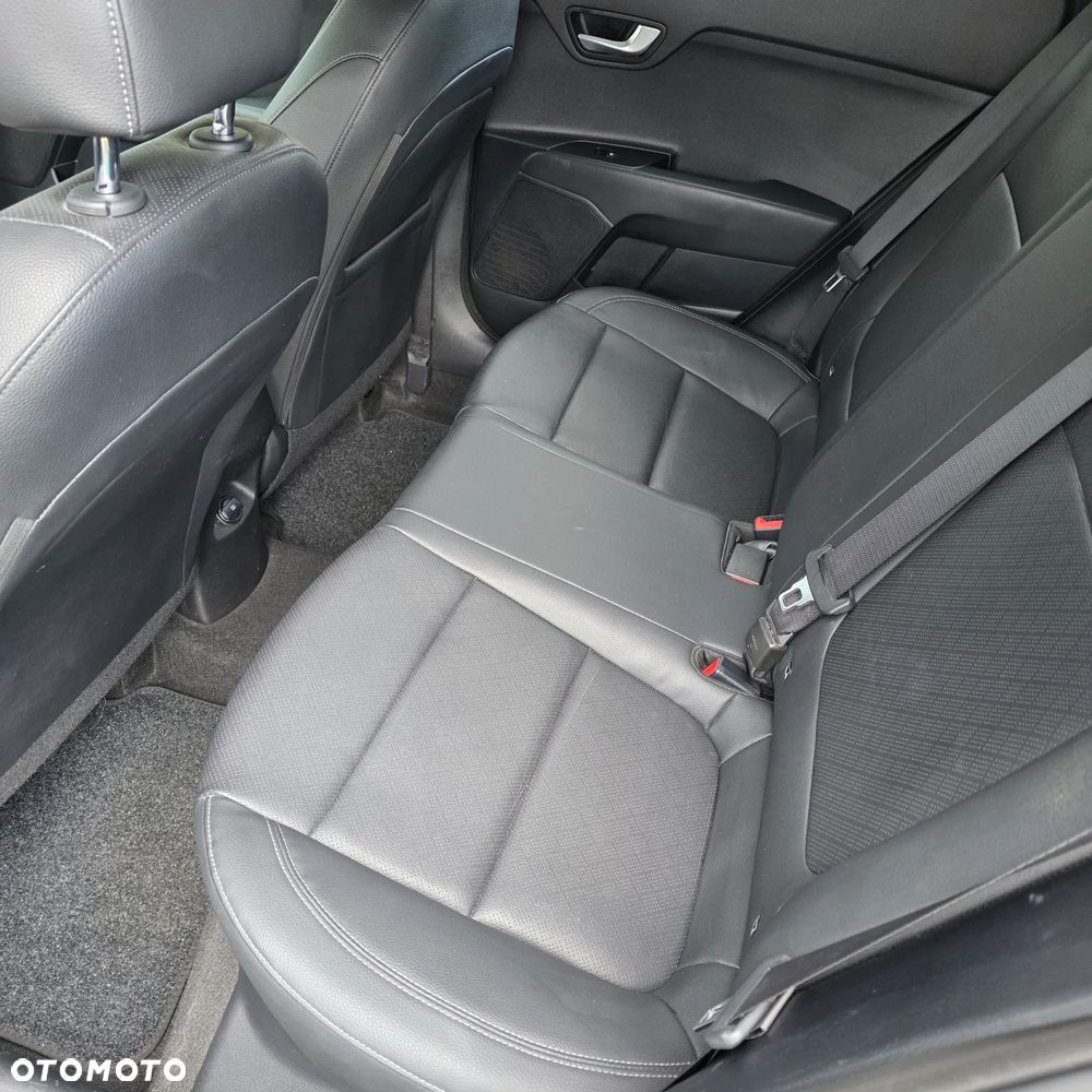 Kia Stonic - 6
