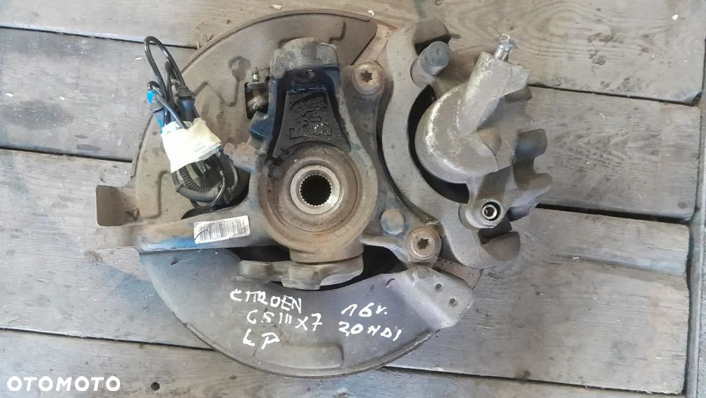 CITROEN C5 III X7 2.0 BLUEHDI PIASTA ZWROTNICA LEWY PRZÓD - 1