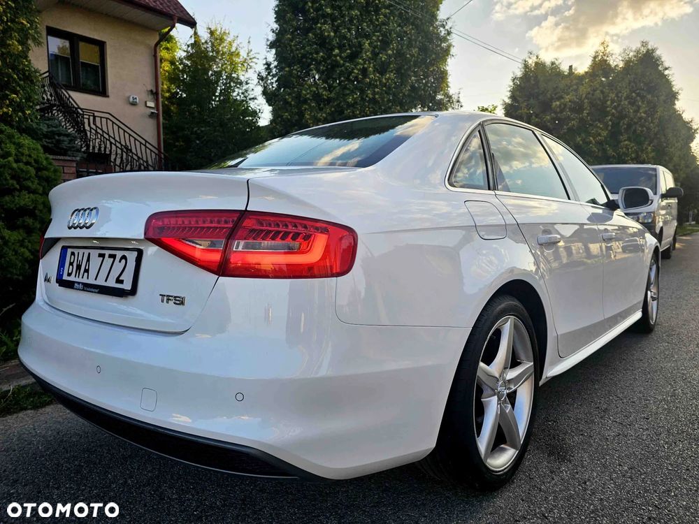 Audi A4 Limousine 1.8 TFSI S line Sportpaket - 10