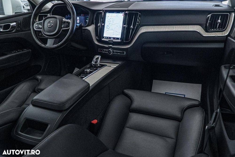 Volvo XC 60 T6 AWD Recharge Geartronic Inscription - 2