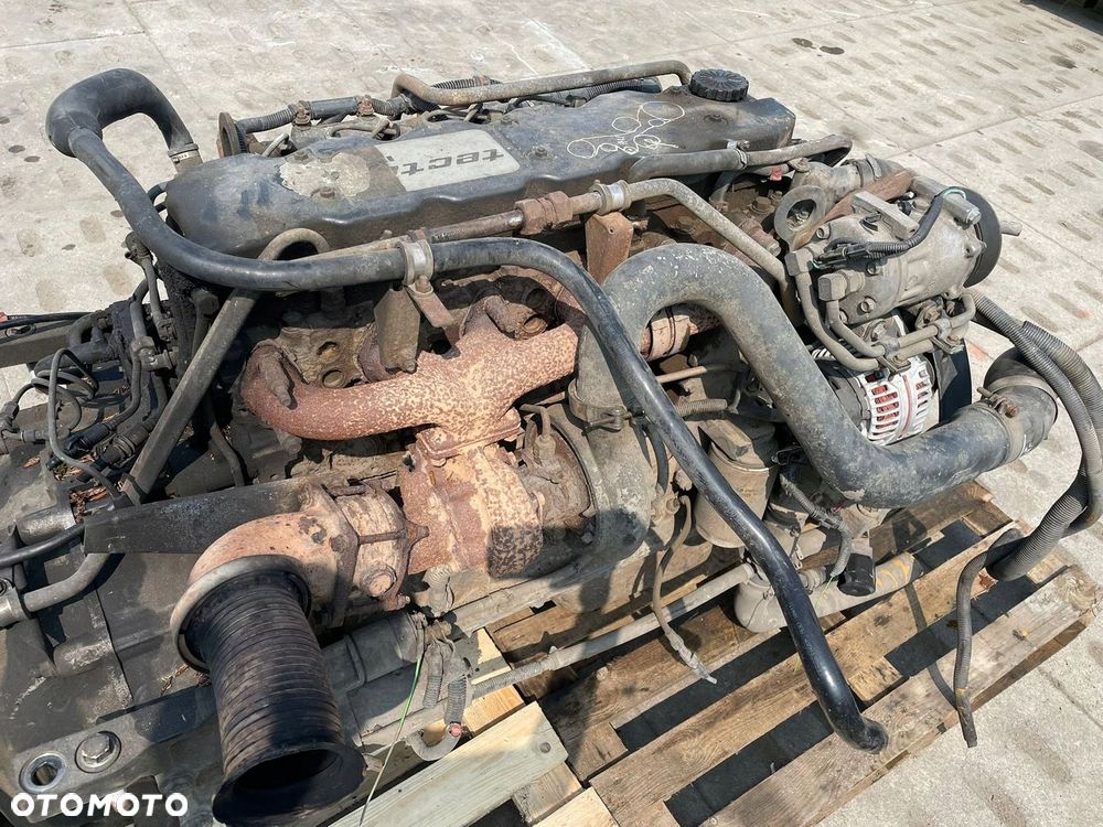 iveco eurocargo 5.9 tector 250km Euro 5 2008r silnik kompletny F4AE3681D - 4