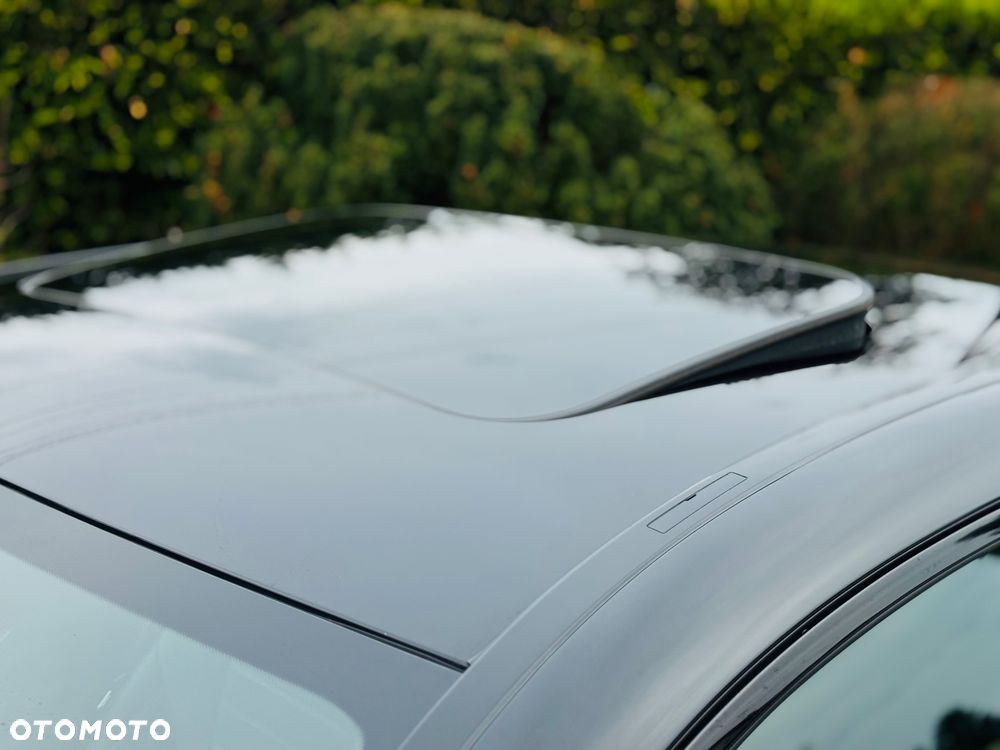 Mercedes-Benz GLC 300 4Matic 9G-TRONIC AMG Line Plus - 20