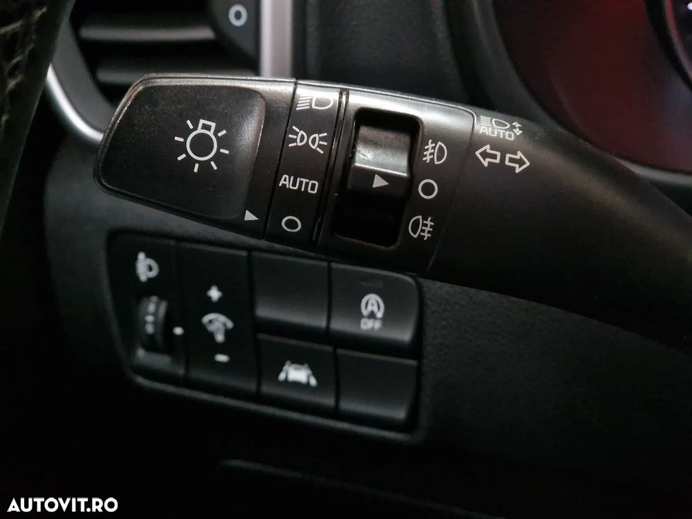 Kia Sportage 1.6 DSL MHEV 7DCT HP 4x2 Business Line - 15