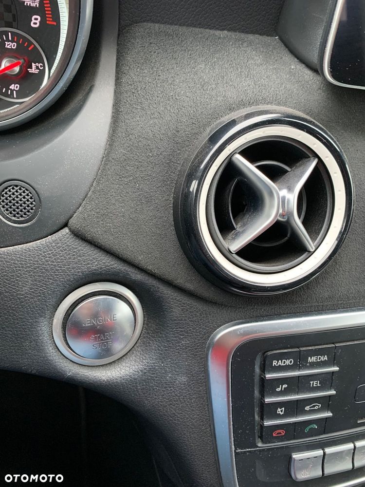 Mercedes-Benz Klasa A 180 (BlueEFFICIENCY) AMG Sport - 12