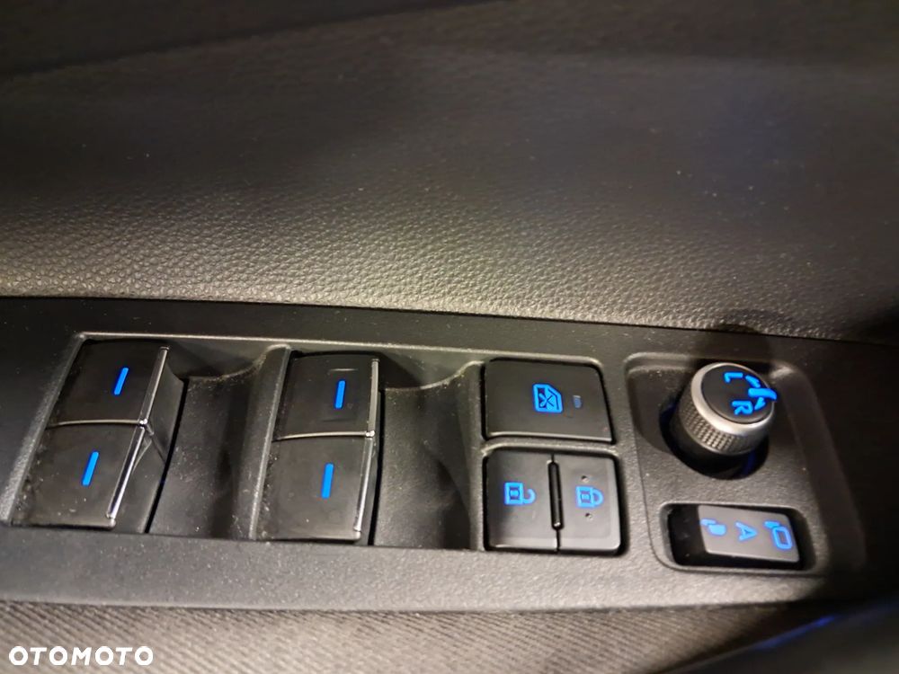 Toyota Corolla 1.8 Hybrid Comfort - 12