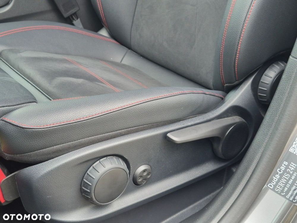 Mercedes-Benz GLA - 19