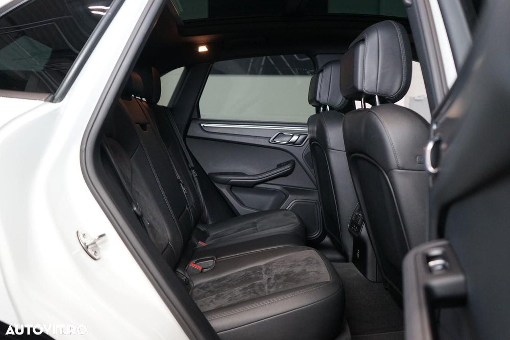 Porsche Macan - 18