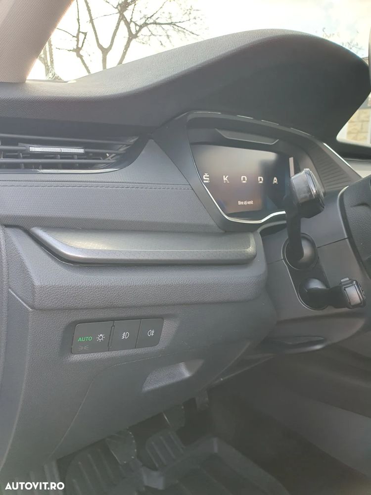 Skoda Octavia Combi 2.0 TDI Tour - 17