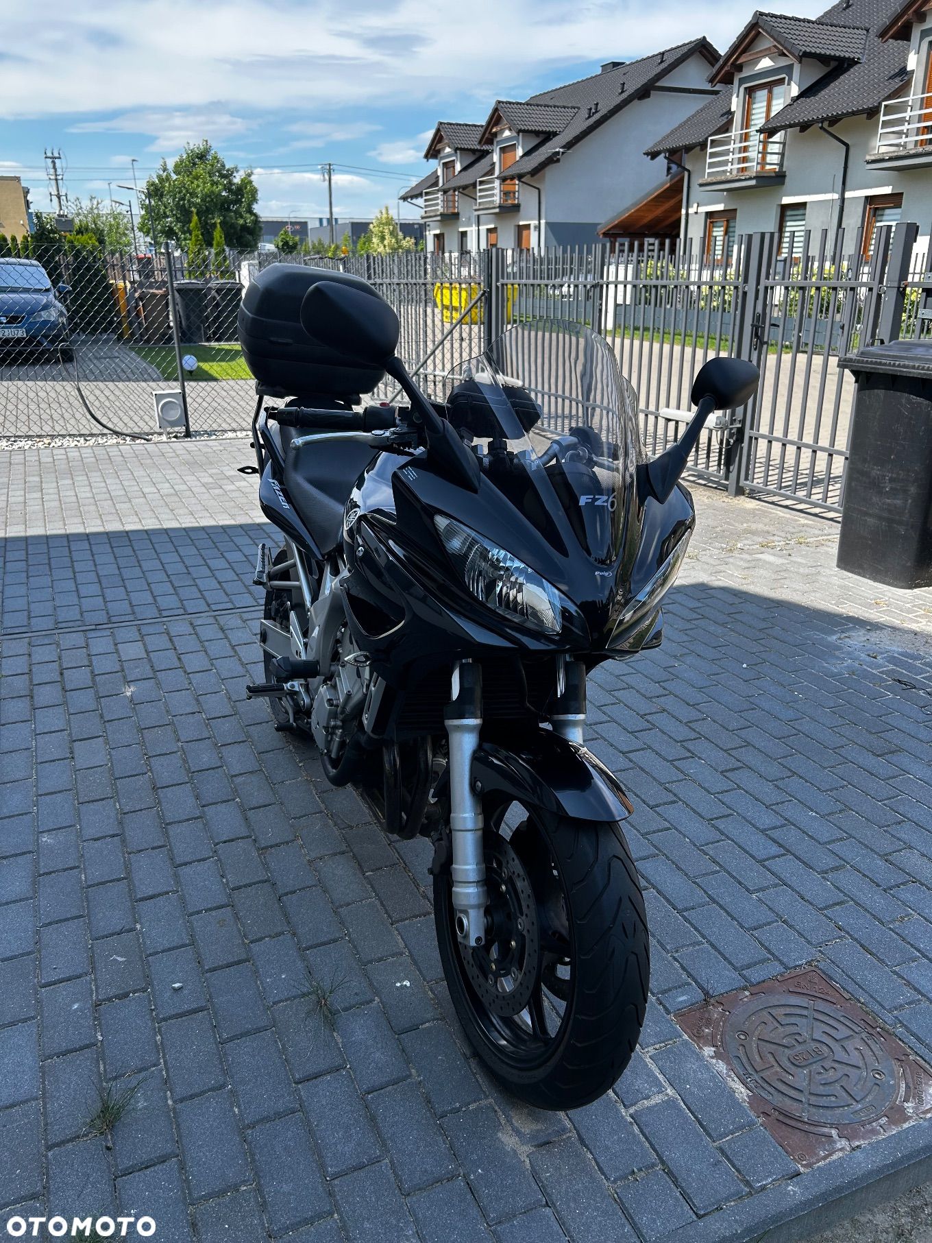 Yamaha FZ6 - 1
