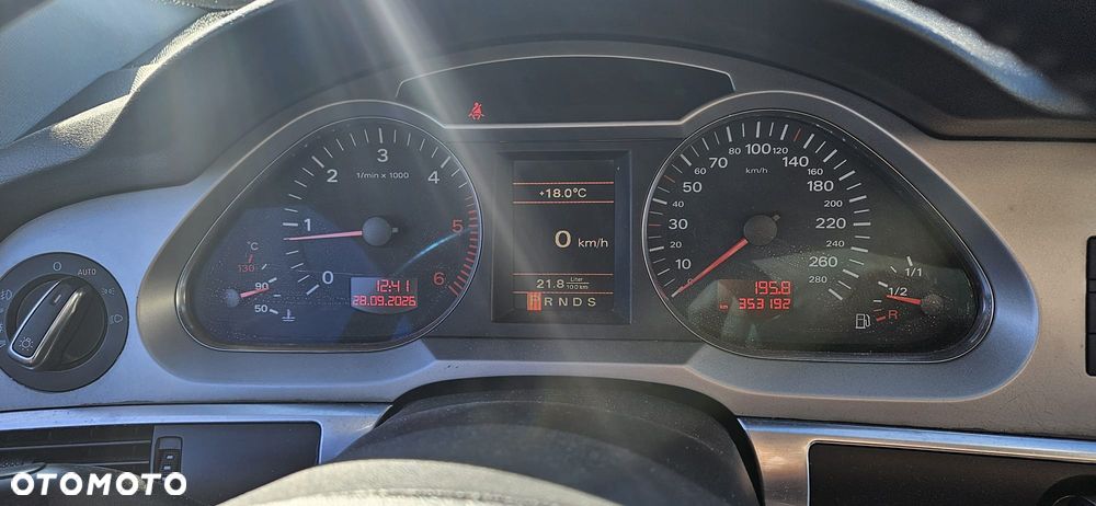 Audi A6 Avant - 24