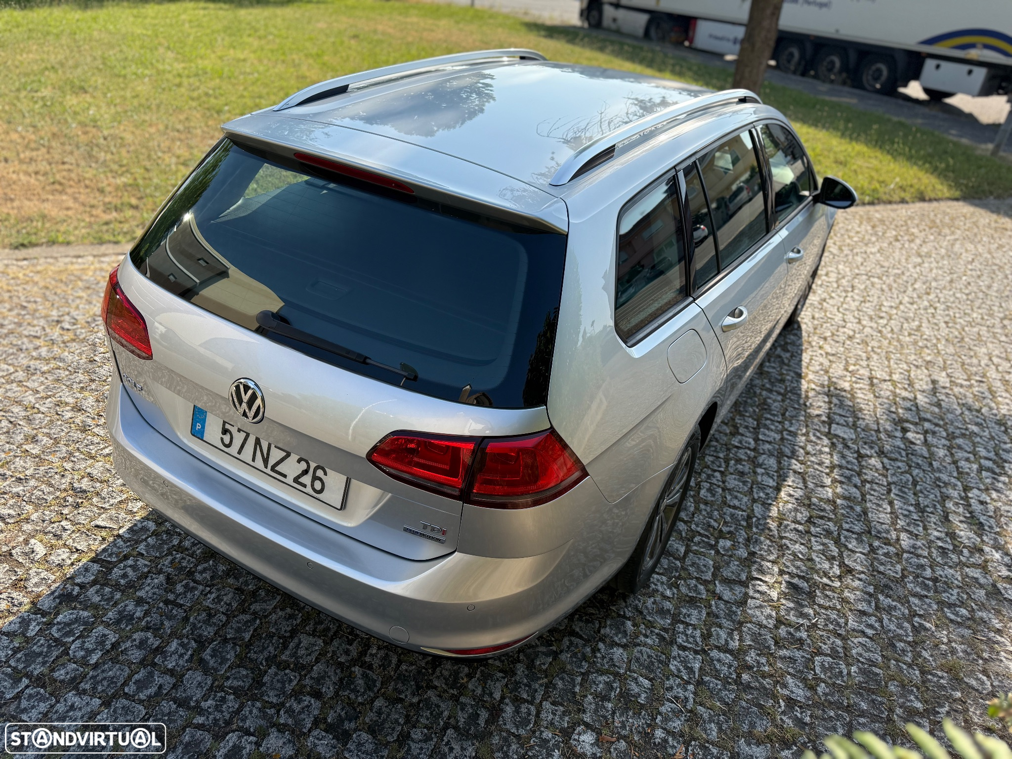 VW Golf Variant 1.6 TDi BlueMotion Confortline - 4