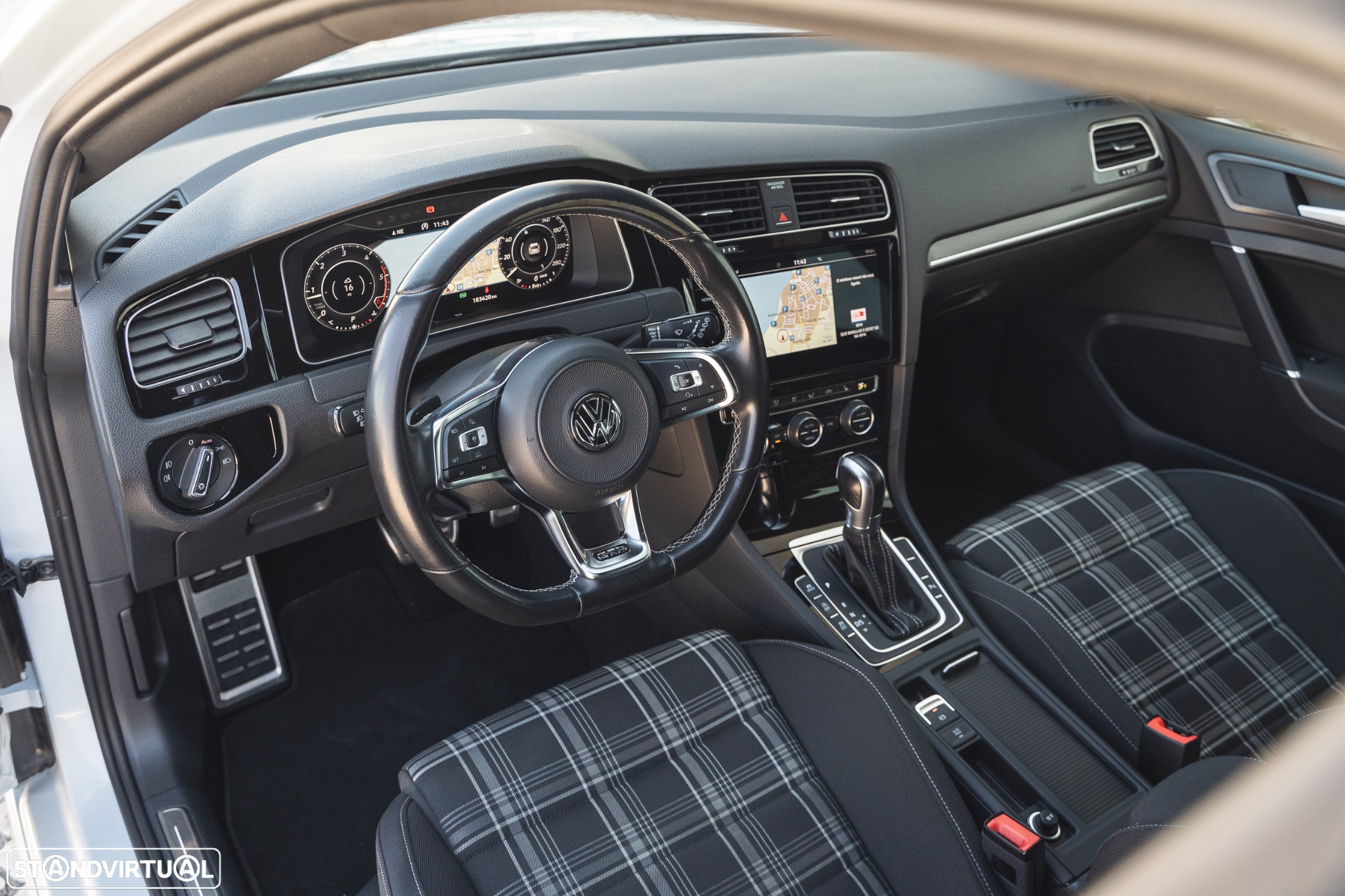 VW Golf Variant 2.0 TDi GTD DSG - 11