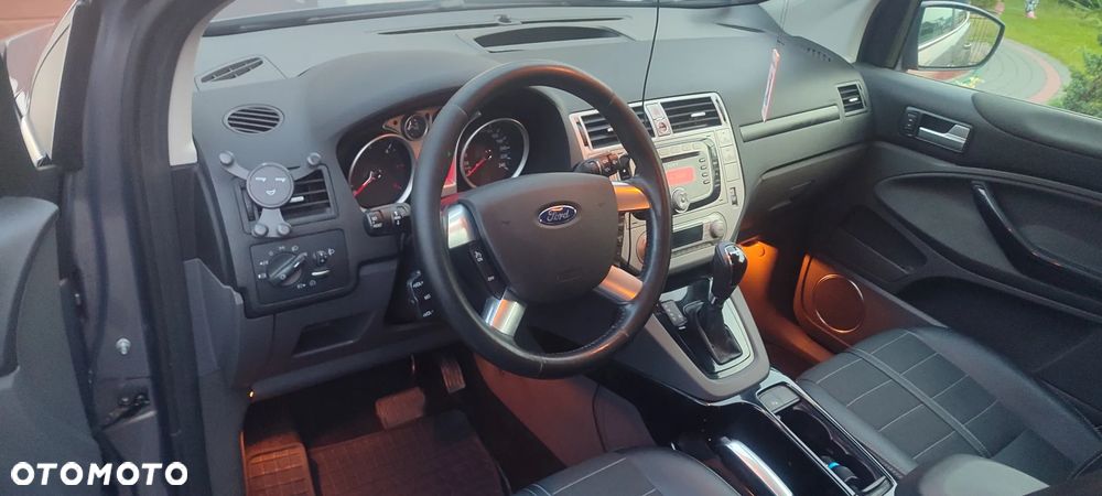 Ford Kuga 2.0 TDCi 4x4 Titanium - 9