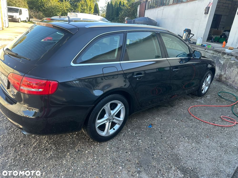 Audi A4 Avant 2012 photo 5