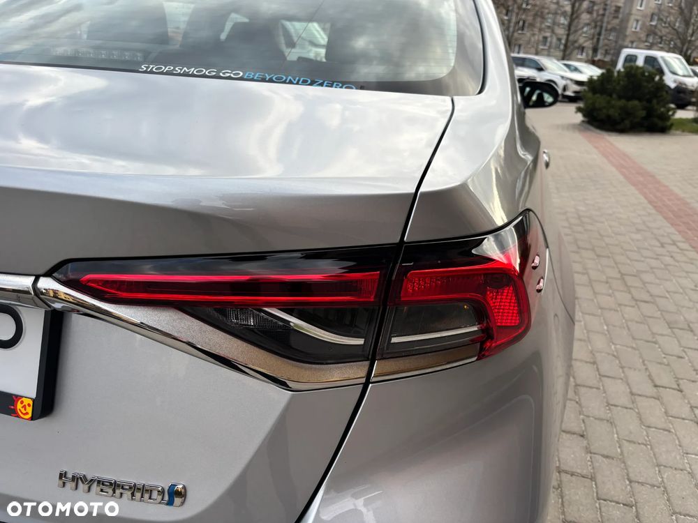 Toyota Corolla 1.8 Hybrid Executive - 19