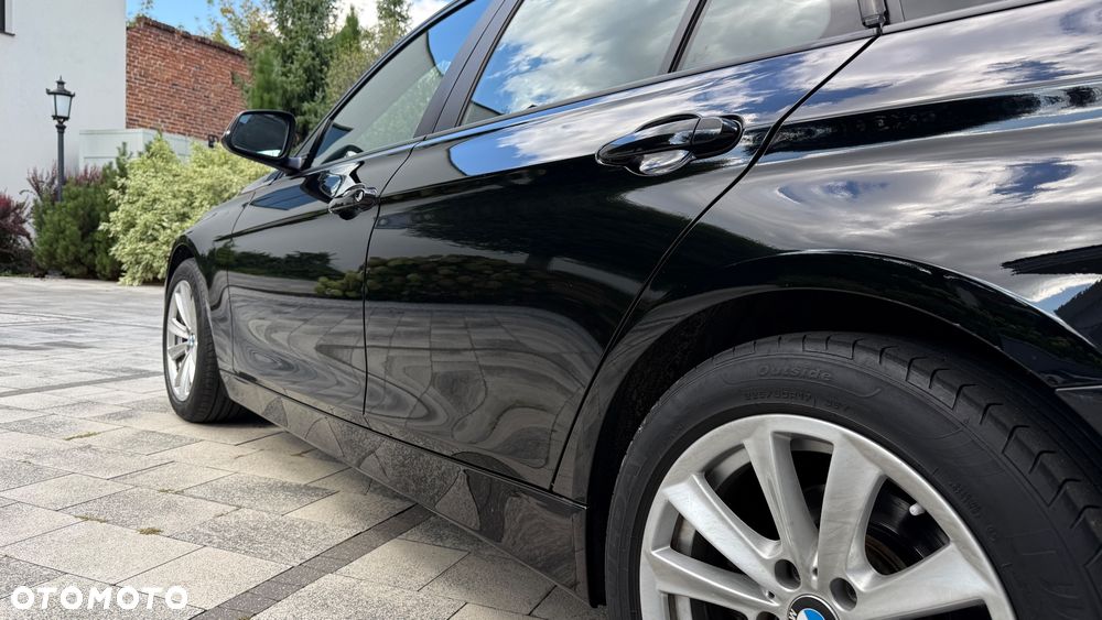 BMW Seria 3 320d - 14