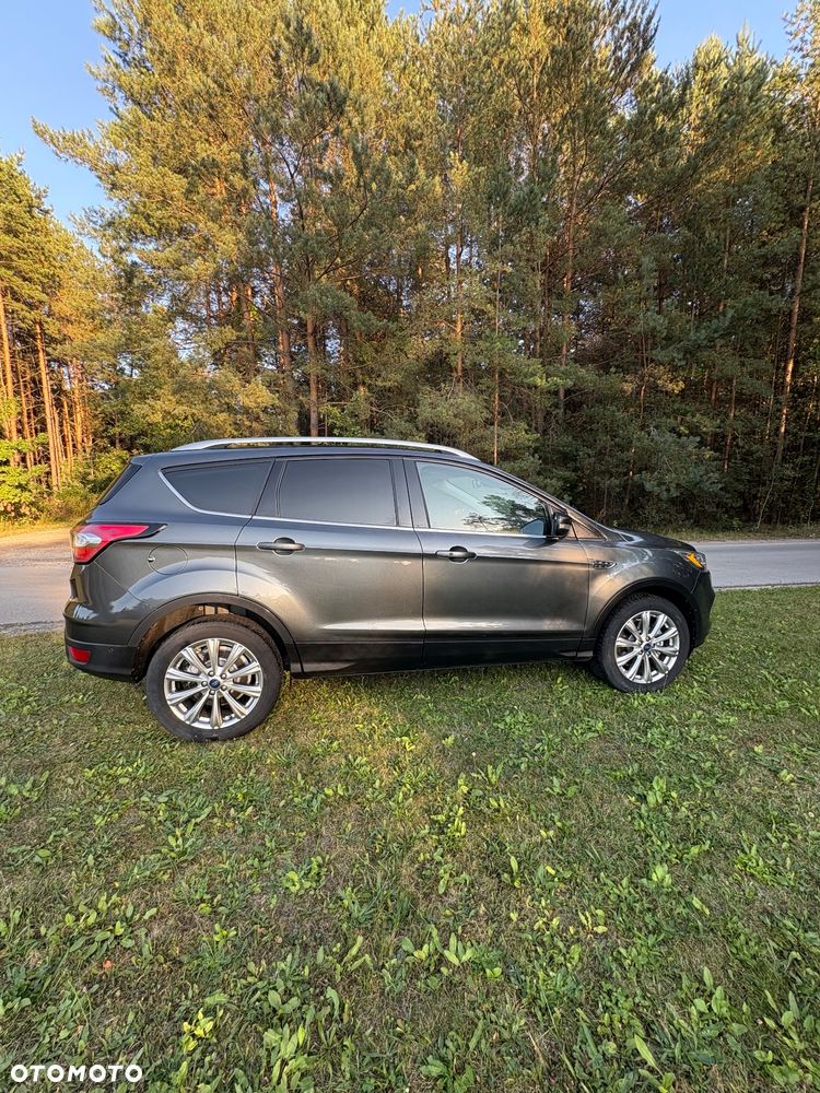Ford Escape 2.0 EcoBoost AWD Titanium - 5