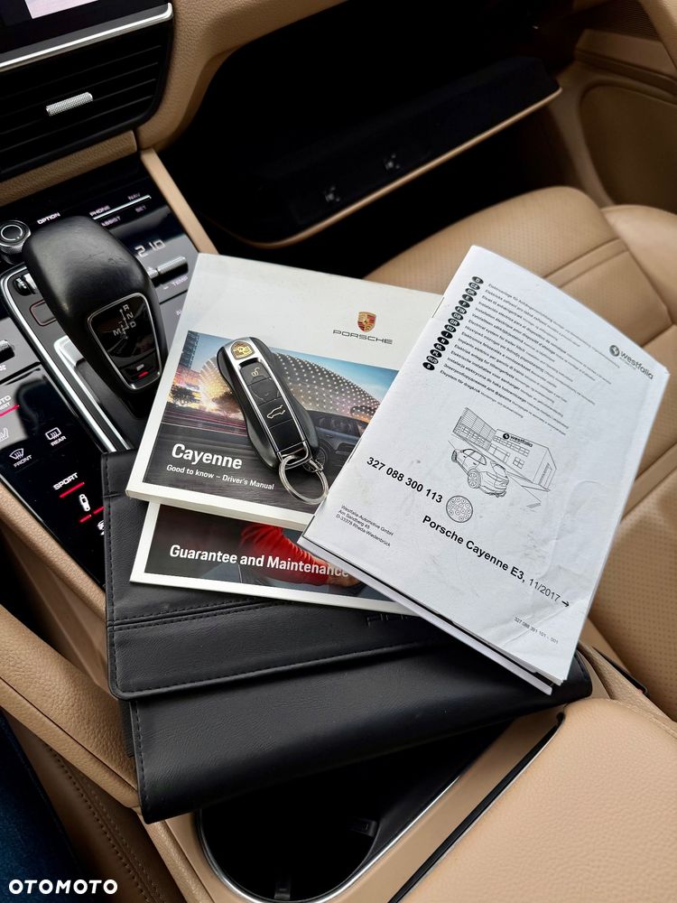 Porsche Cayenne Standard - 33