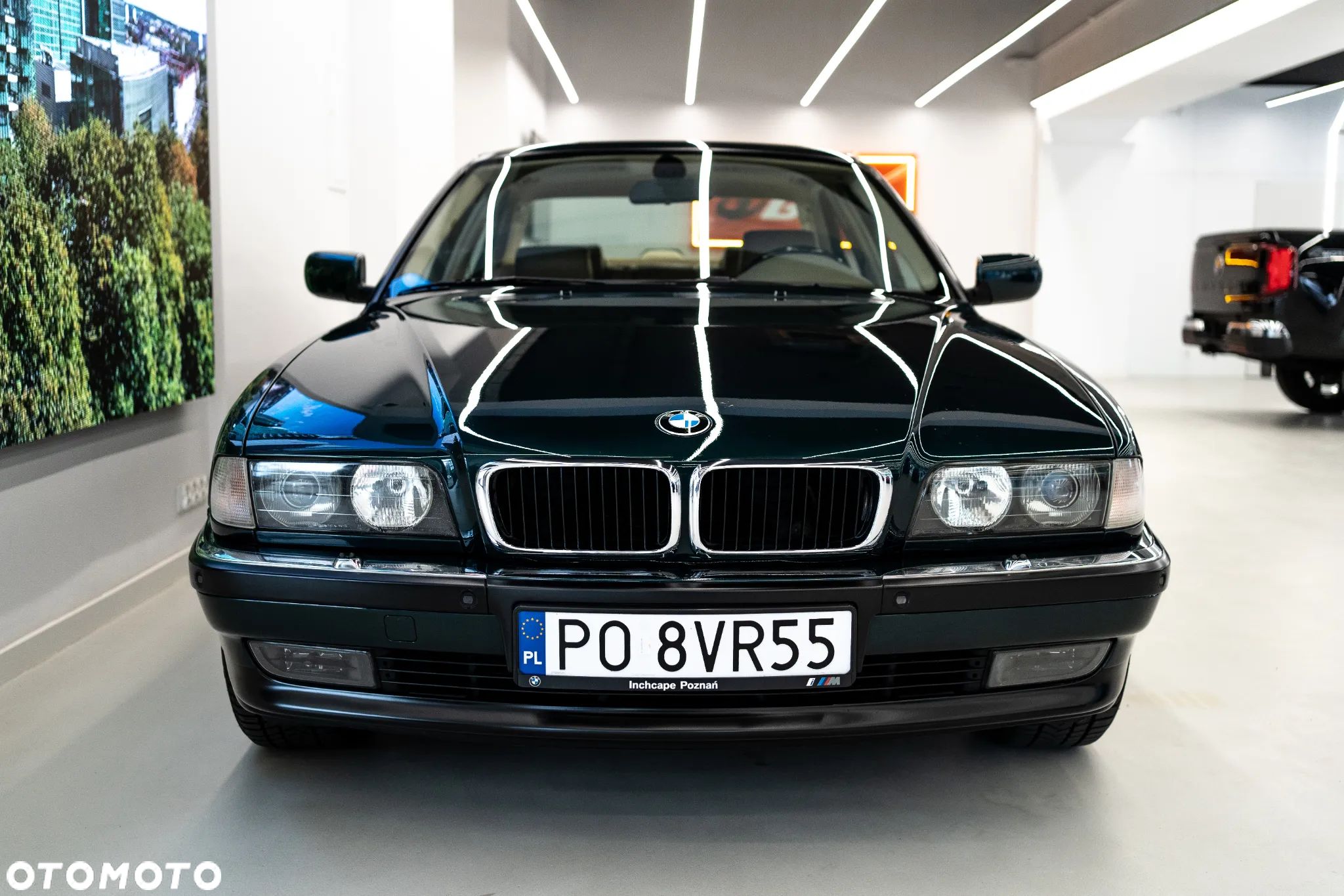 BMW Seria 7 735i - 1
