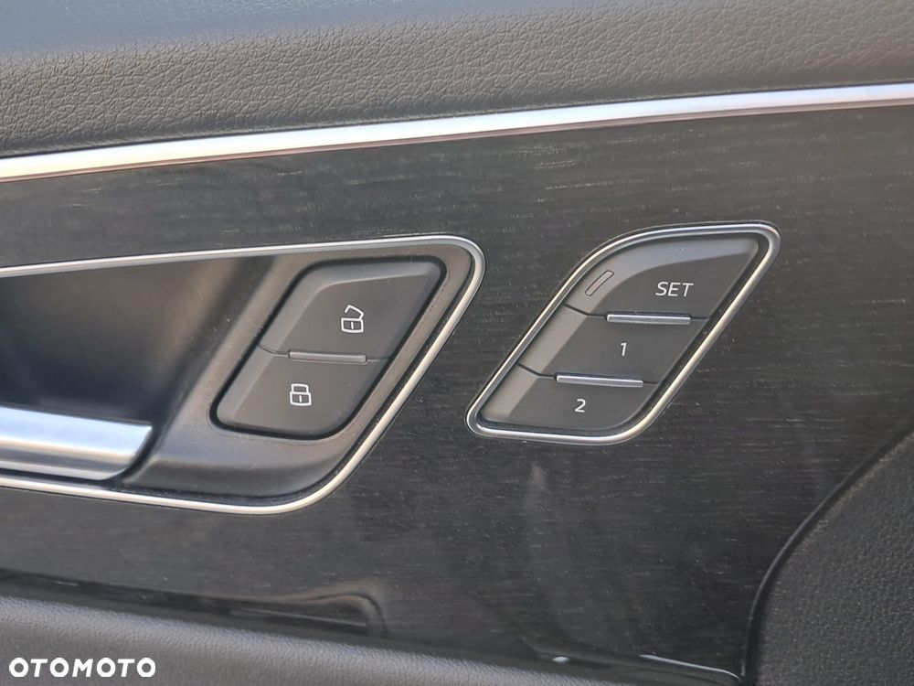 Audi Q8 55 TFSI quattro tiptronic - 21