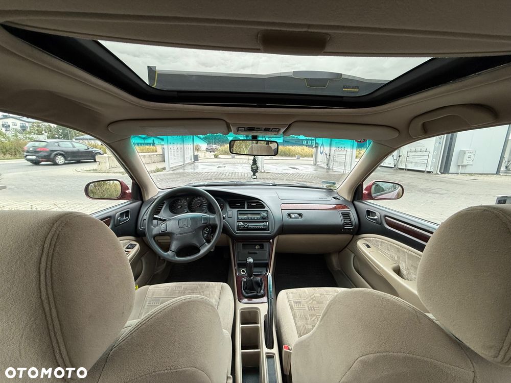 Honda Accord 2.0 ES - 7